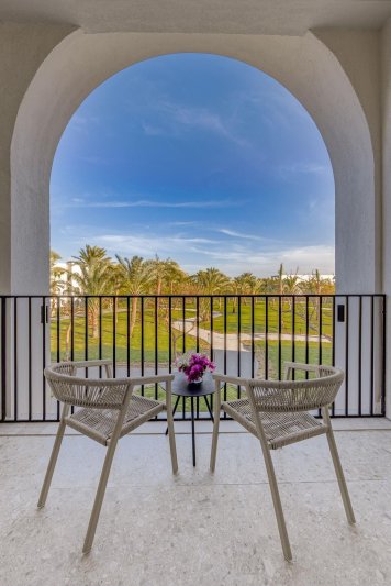 Deluxe Garden View Room