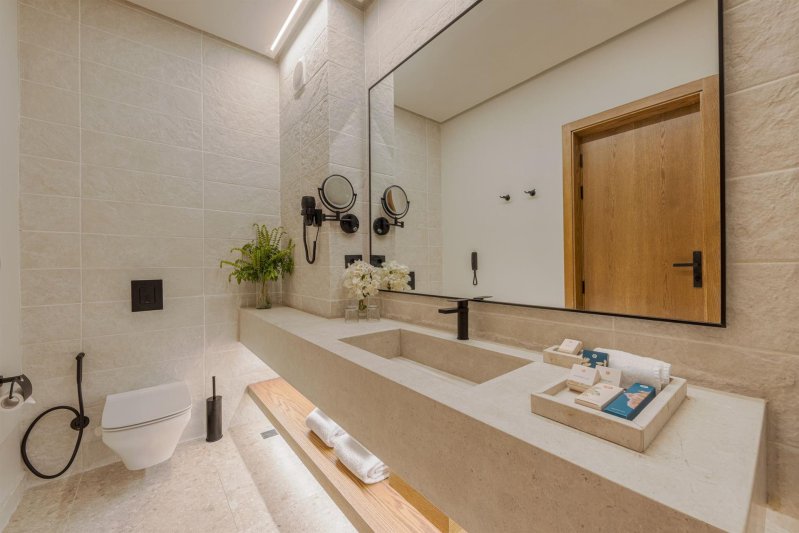 Deluxe Garden View Room