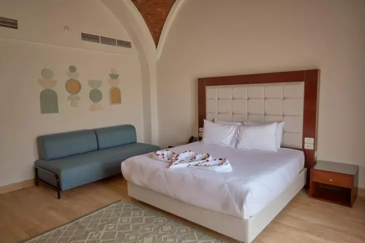 Deluxe Connected Suite Front Sea View
