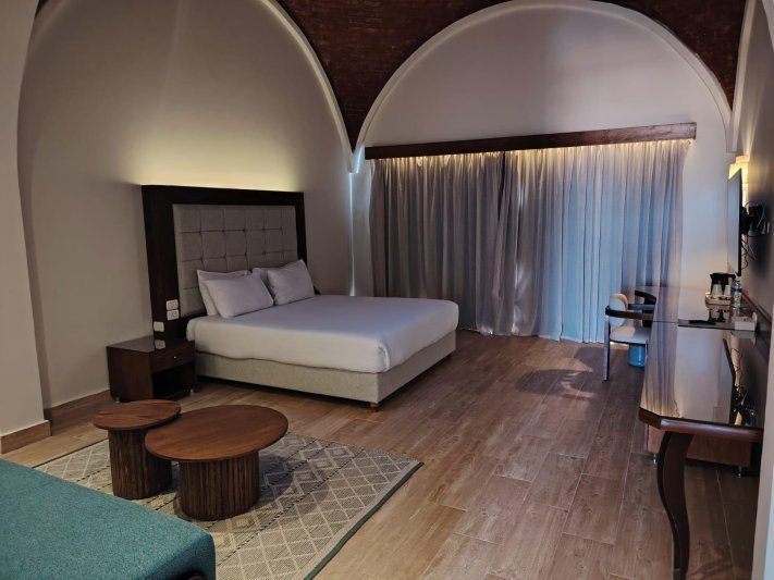 Suite Front Sea View