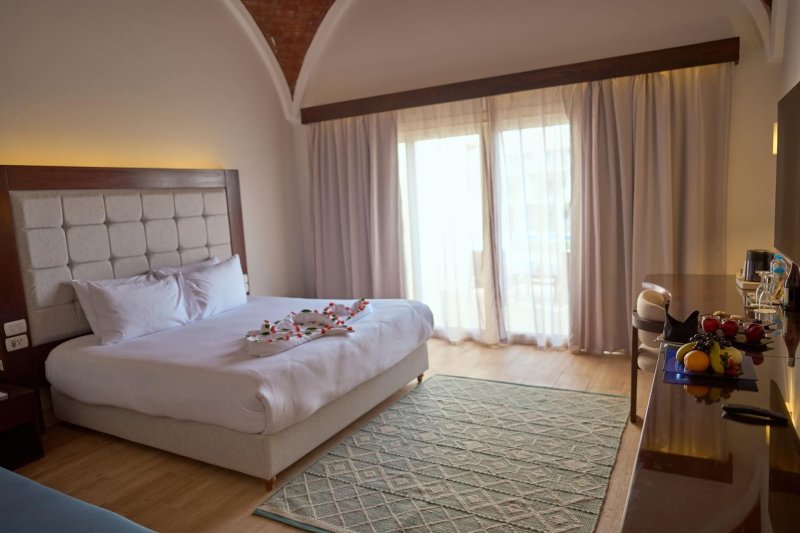 Swim Up Connected Suite Front Sea View