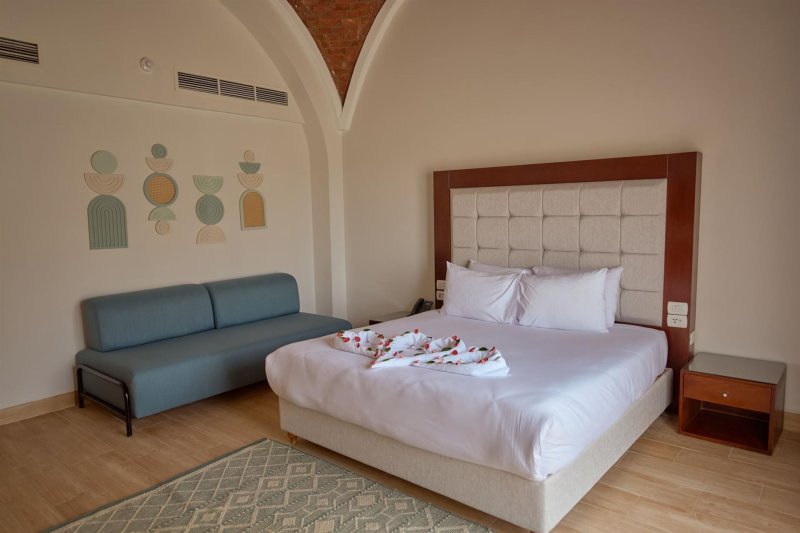 Swim Up Deluxe Connected Suite