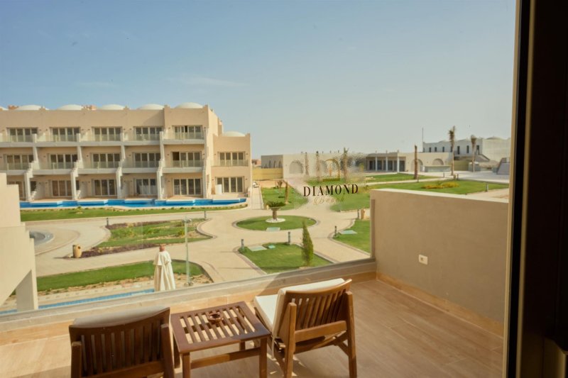 Deluxe Connected Suite Pool View