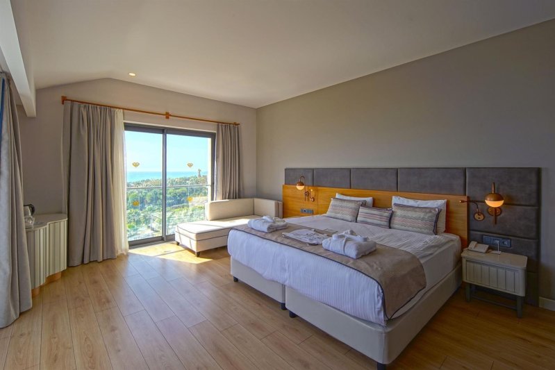 Family Room 2 Bedrooms