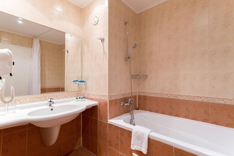 Napospart utazás Dit Evrika Beach Club