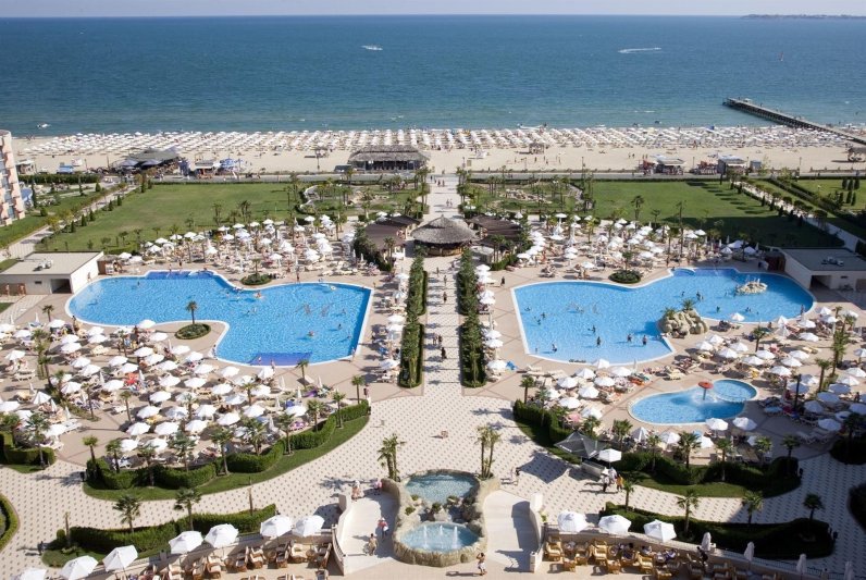 Dit Majestic Beach Resort Napospart