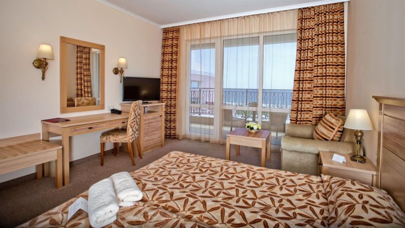 Dit Majestic Beach Resort Napospart