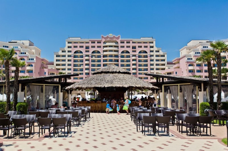 Dit Majestic Beach Resort Napospart