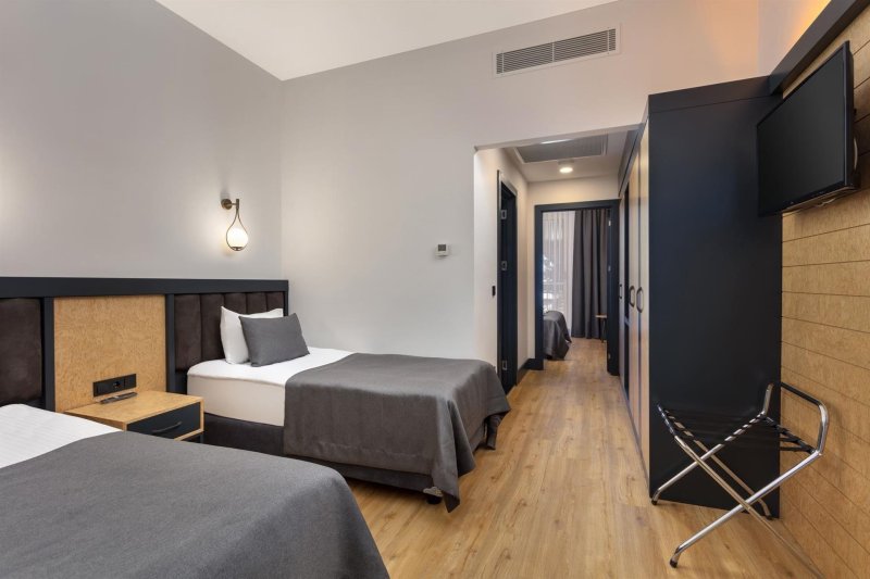 Family Room Land View