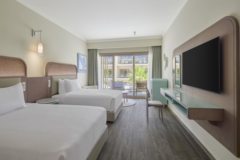 Superior Pool View Room