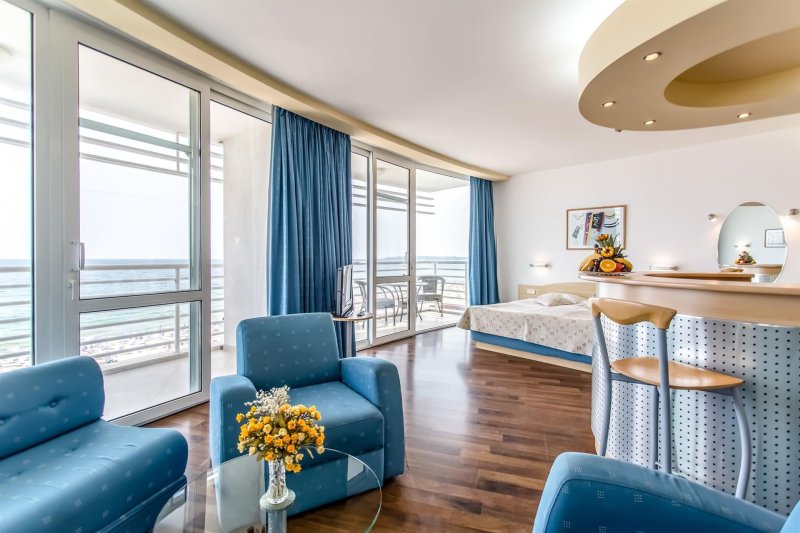 2 Bedroom App Sea View