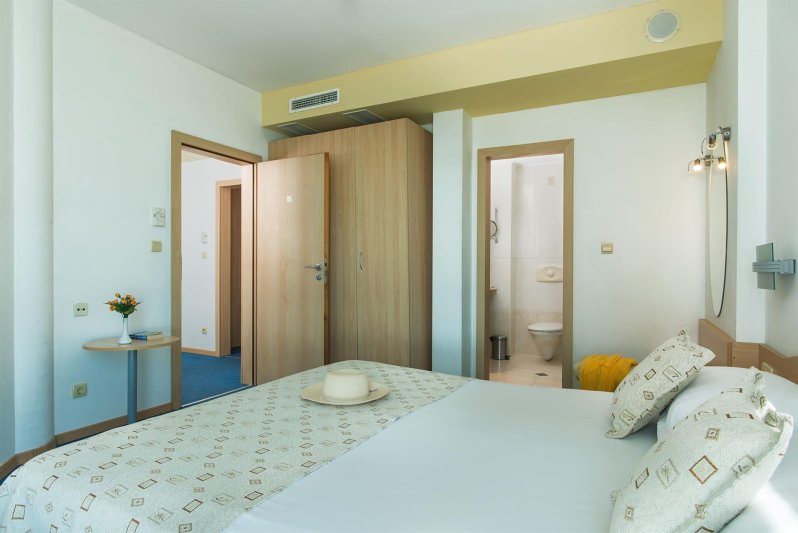 2 Bedroom Apartment Lux