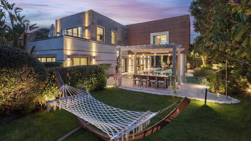 Villa Ela Palace