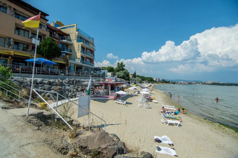 Napospart utazás Elvira