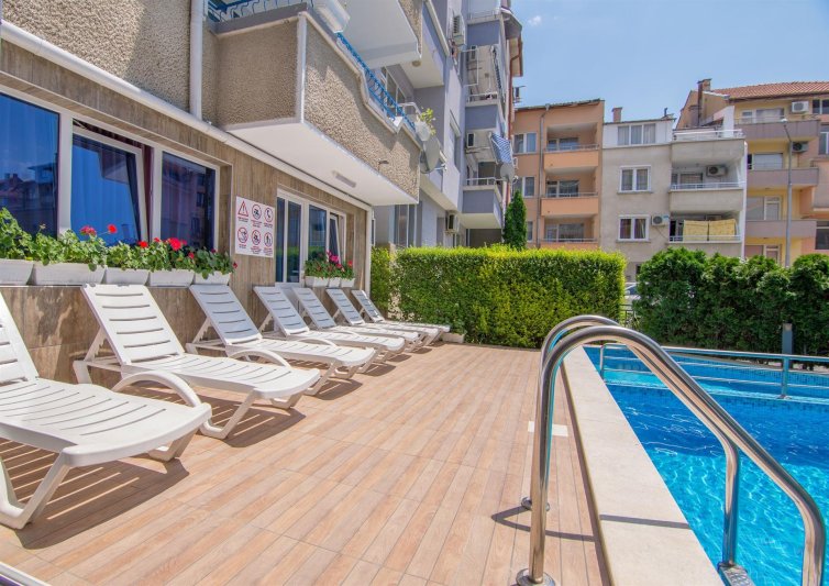 Napospart utazás Elvira