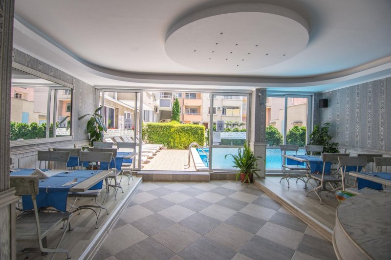 Napospart utazás Elvira