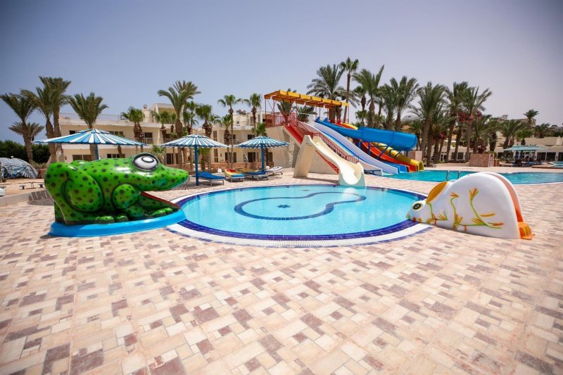 Empire Beach Resort Hurghada