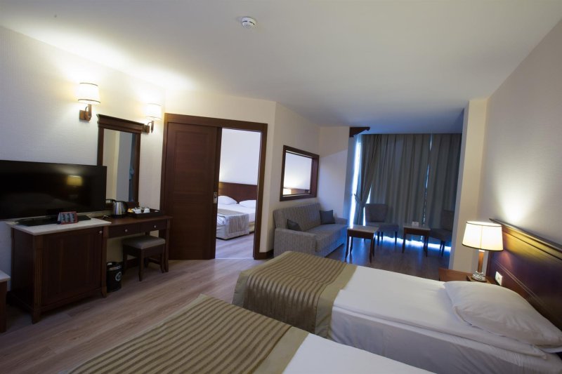 Family Room 2 Bedrooms Sea View