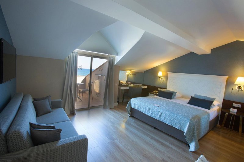 Family Room 1 Bedroom