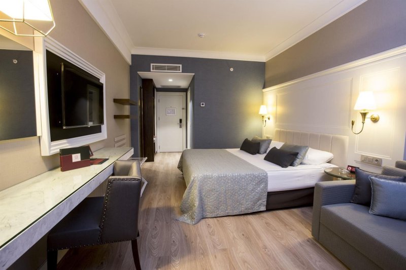 Family Room 1 Bedroom