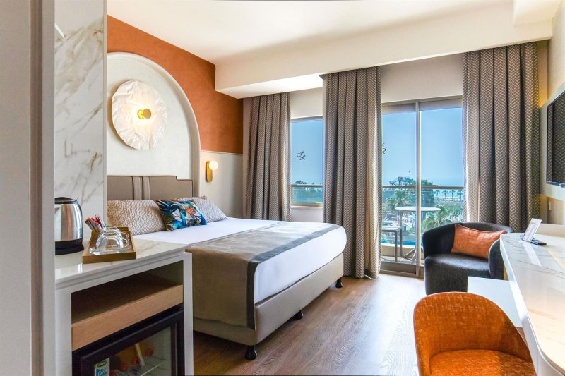 Standard Room Side Sea View