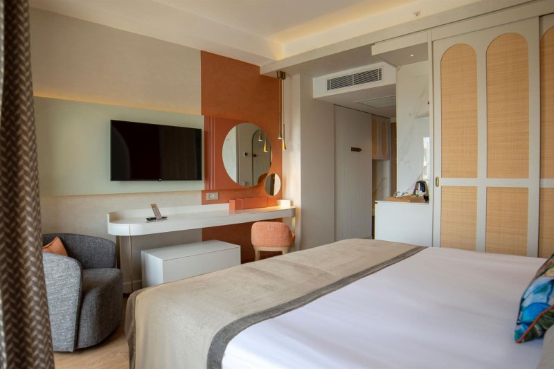 Standard Room Side Sea View