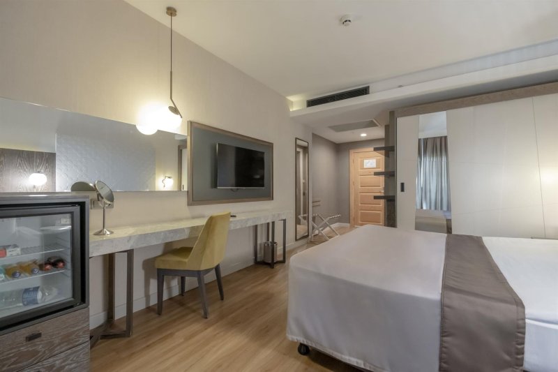 Standard Room Land View