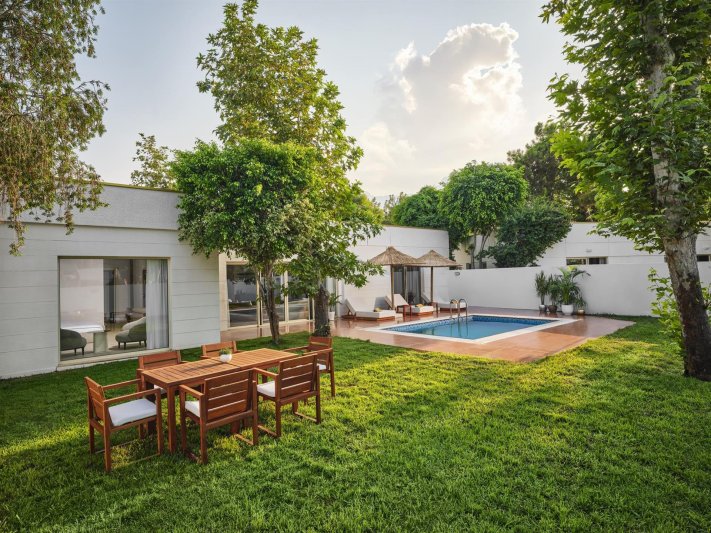 Aphel Prive Villas
