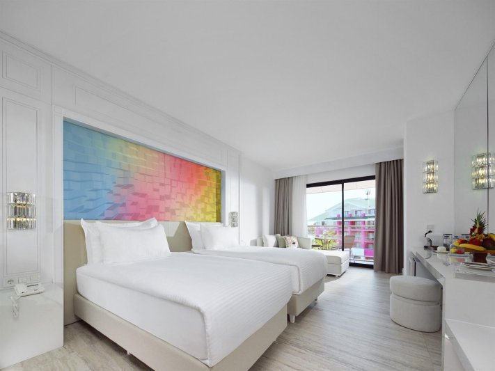 Pearl Room Partly Sea View