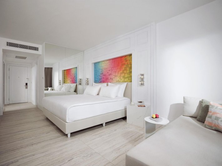 Pearl Room Land View