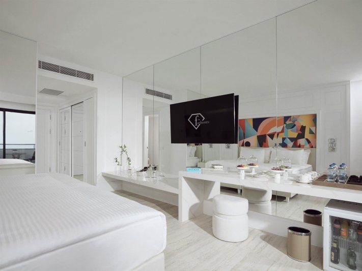 Pearl Room Sea View