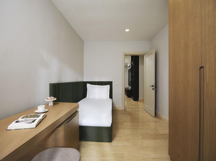 Aphel Villas 3 Br Pool Access