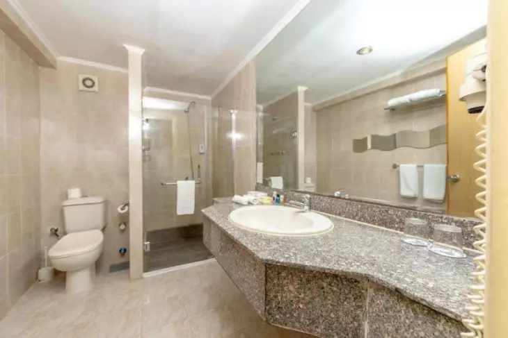 Standard Sea View Room