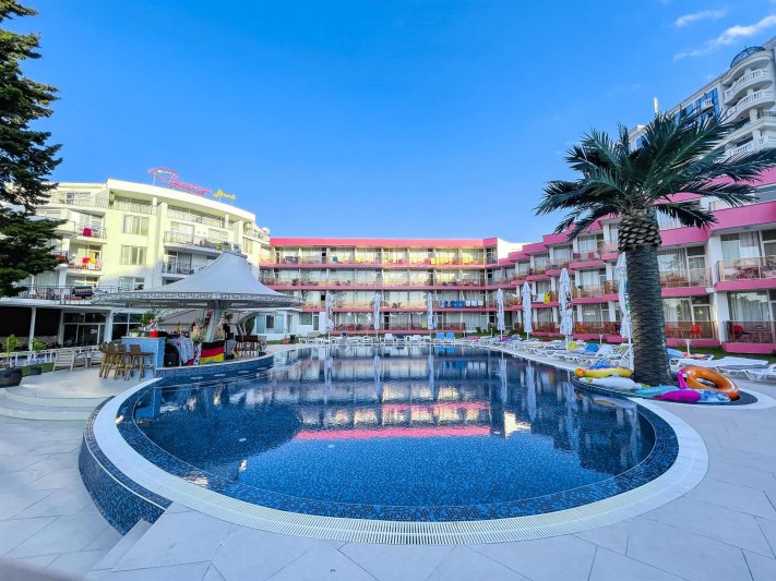 Flamingo Beach (ex. Avliga Beach) Napospart