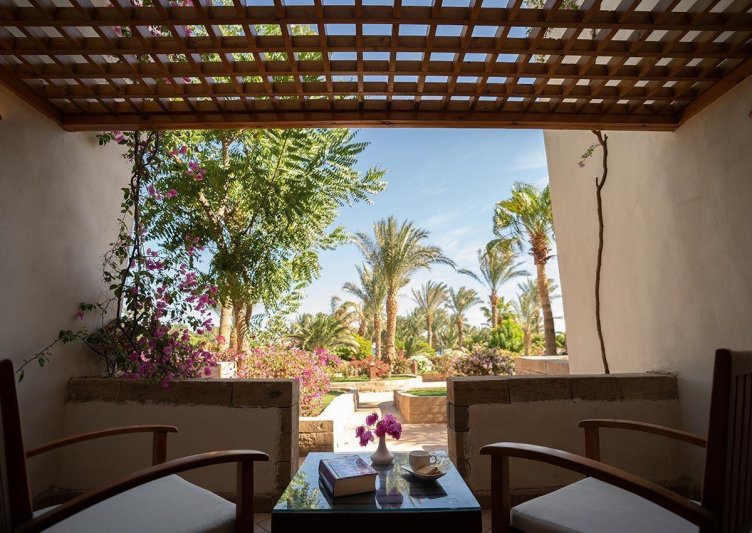 Family Room East Bay