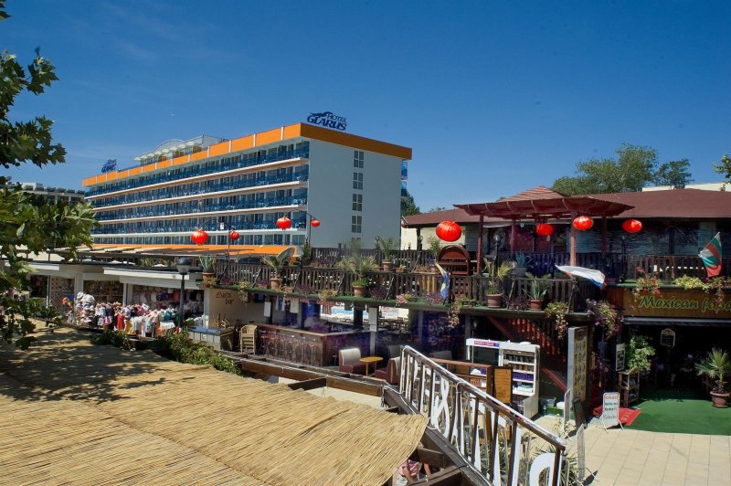 Napospart utazás Glarus Sunny Beach