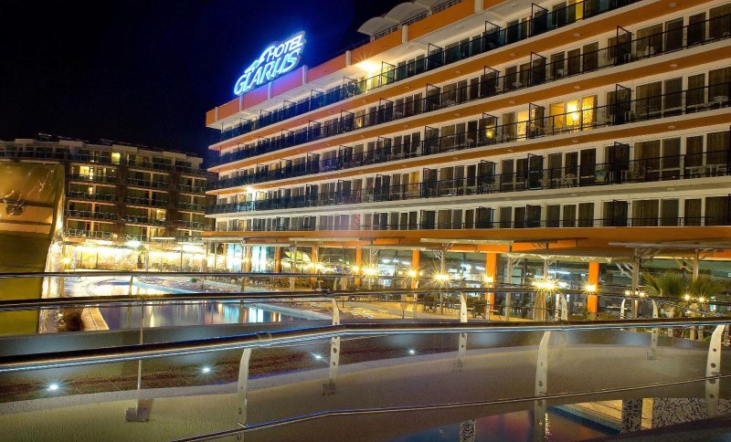 Napospart utazás Glarus Sunny Beach