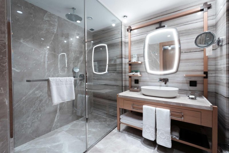 Superior Laguna Room