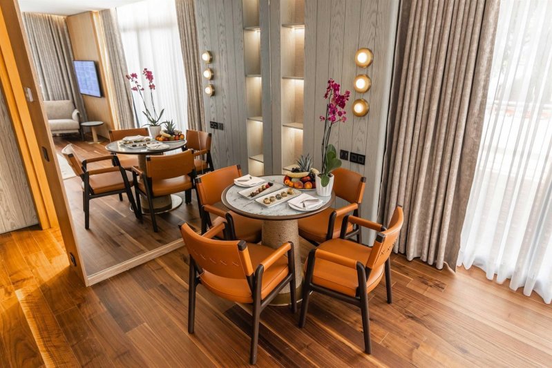 Suite Room