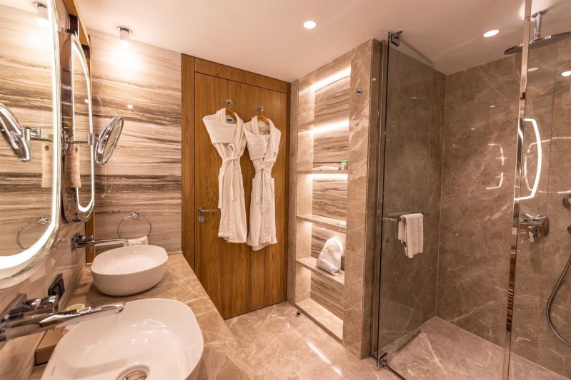 Suite Room