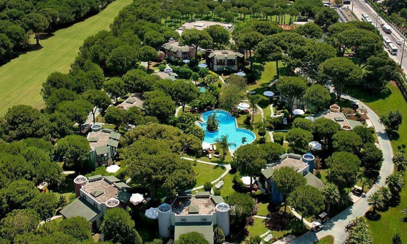 Select Villa