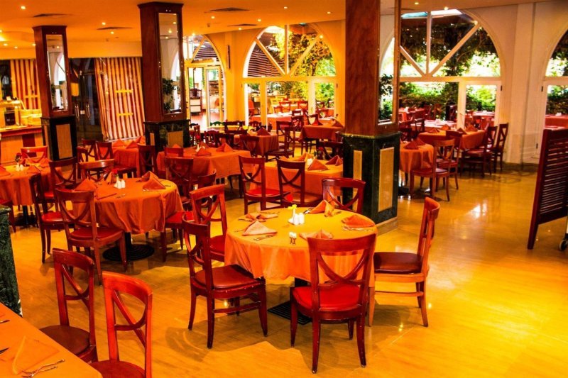 Hurghada utazás Golden Beach Resort