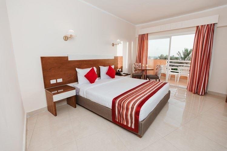 Standard Side Sea View Room