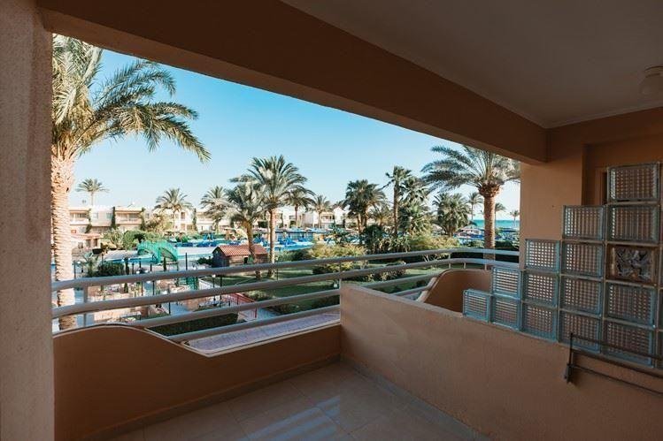 Standard Side Sea View Room