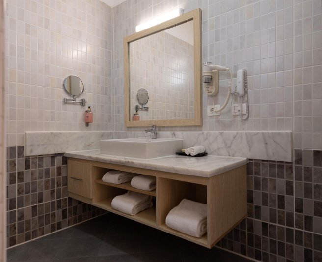 Standard Side Sea View Room