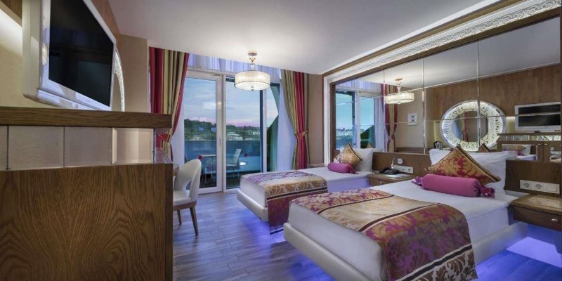 Dublex Family Room Land View