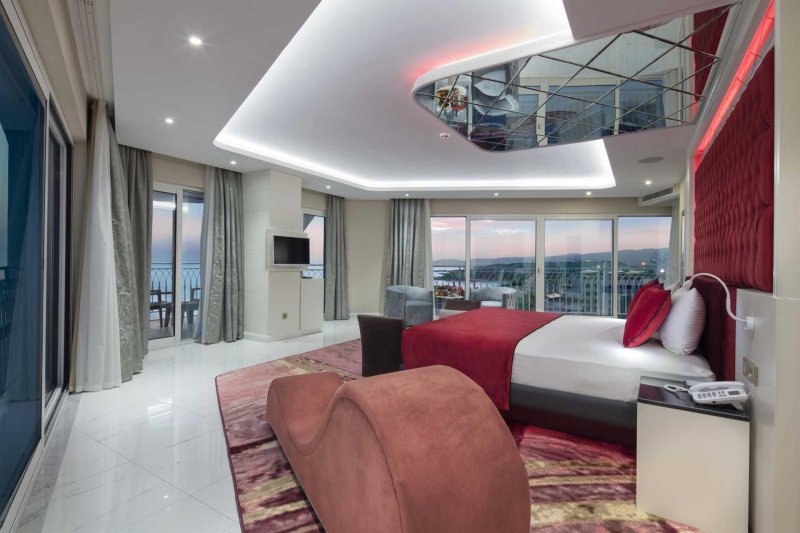 Swarovski Suite Sea View