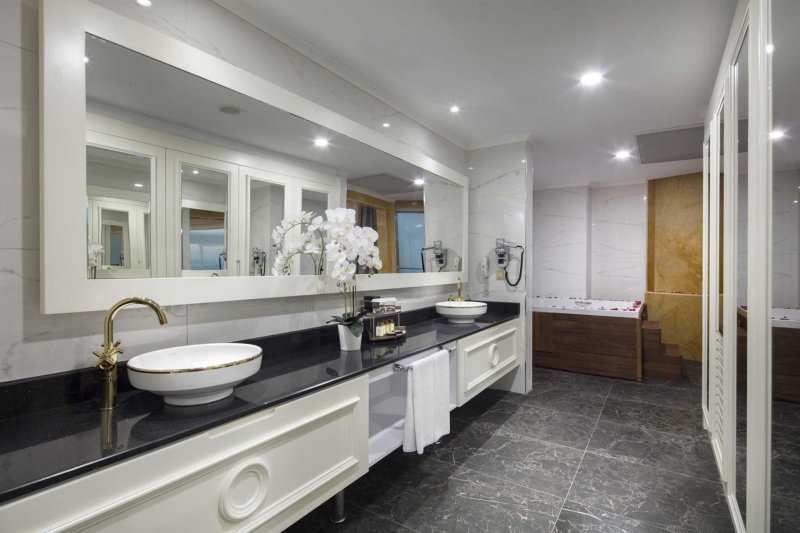 Swarovski Suite Sea View