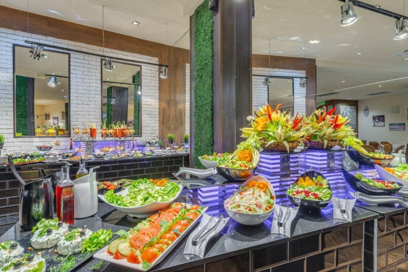 Napospart utazás Grand Hotel Sveti Vlas