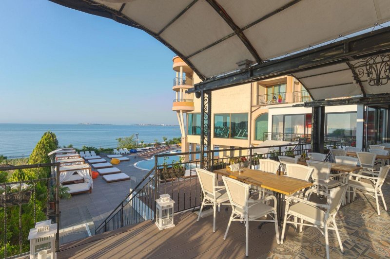 Napospart utazás Grand Hotel Sveti Vlas